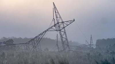 Transmission lines damaged in Southwest Louisiana following Hurricane Laura. Photo by: Entergy Louisiana. 